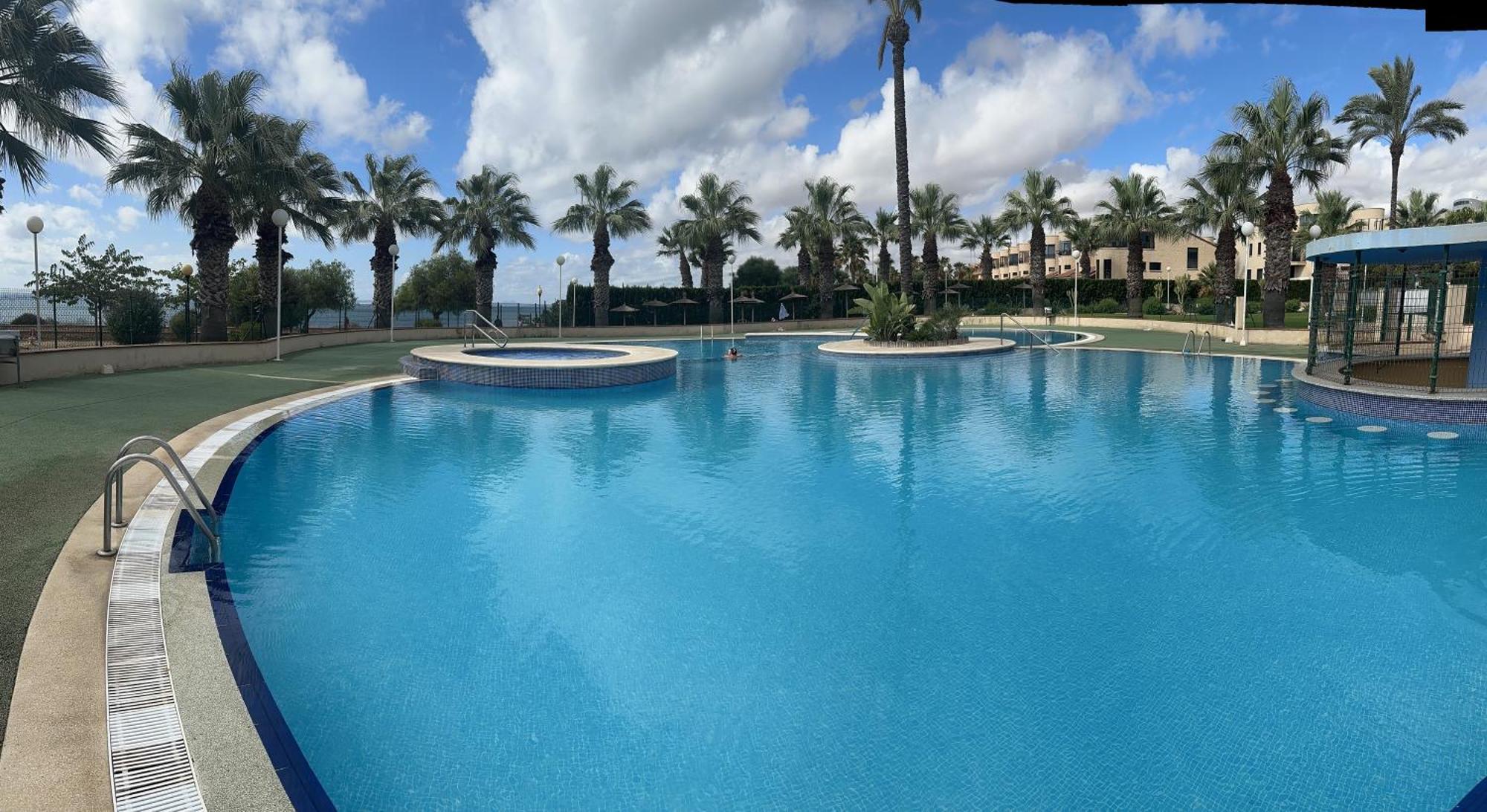 Apartamento Con Jardin En Playa Cabo Roig Tiene Wifi Orihuela Bagian luar foto