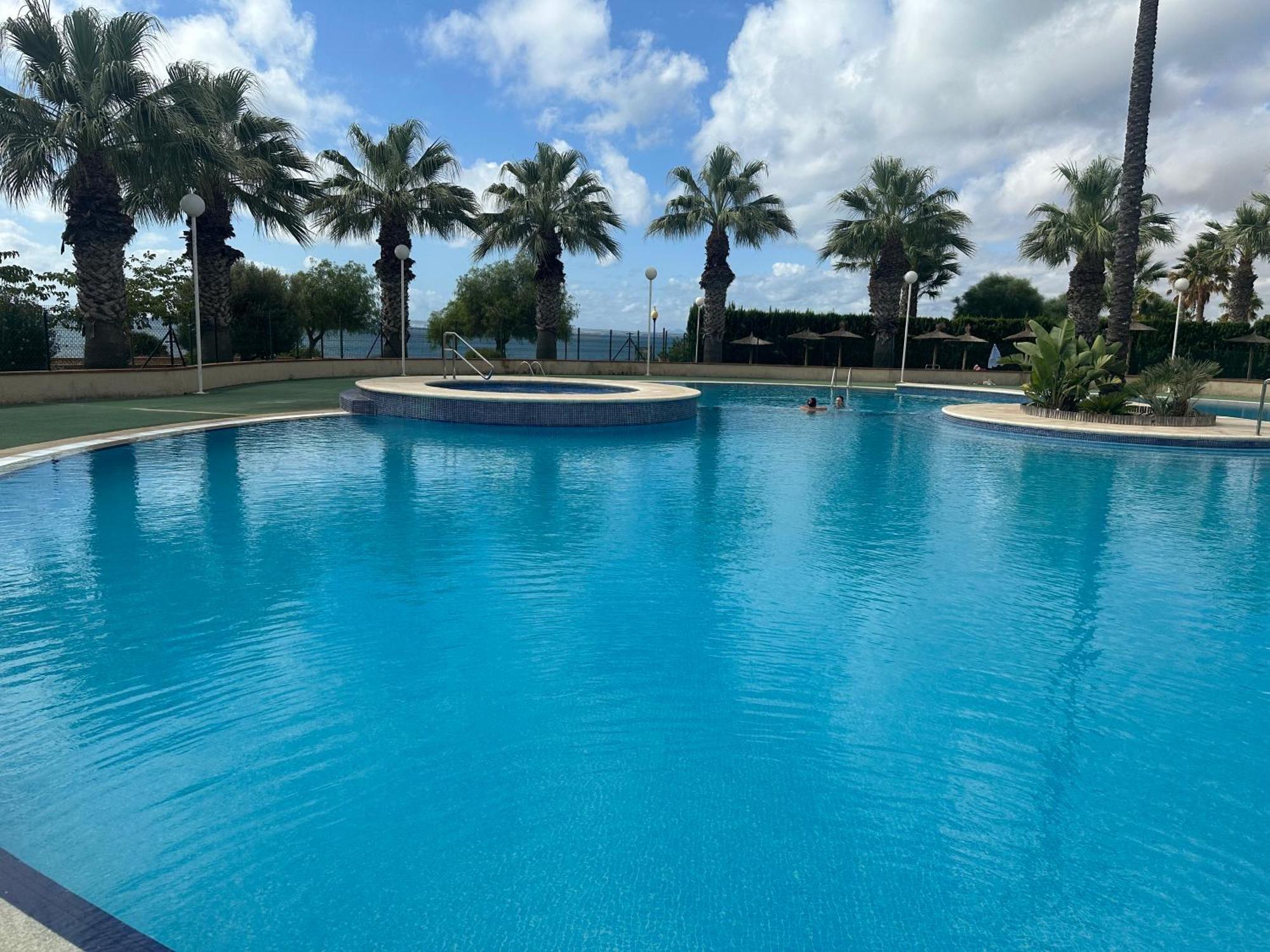Apartamento Con Jardin En Playa Cabo Roig Tiene Wifi Orihuela Bagian luar foto